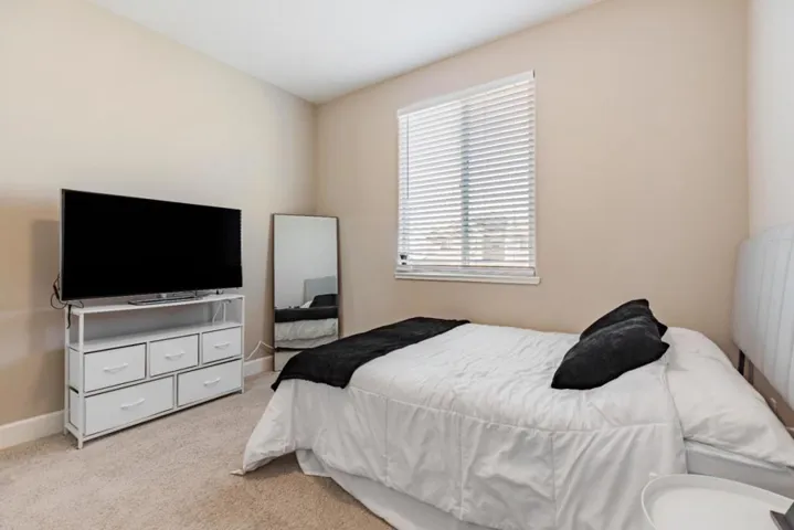 1087 Sunridge Drive, Hollister, California 95023