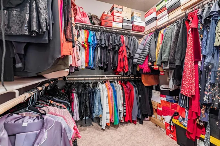 1087 Sunridge Drive, Hollister, California 95023
