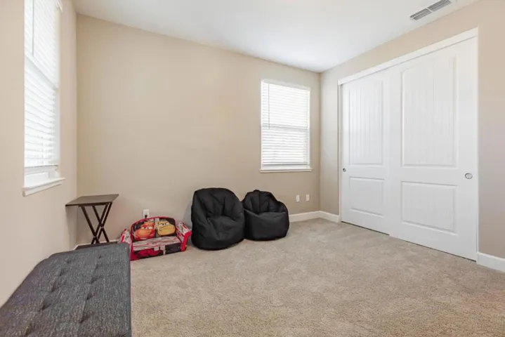 1087 Sunridge Drive, Hollister, California 95023
