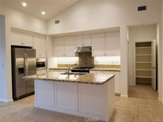 153 Bishop Landing, Irvine, California 92620