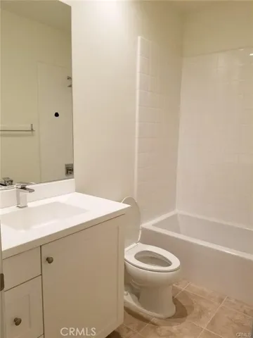 153 Bishop Landing, Irvine, California 92620