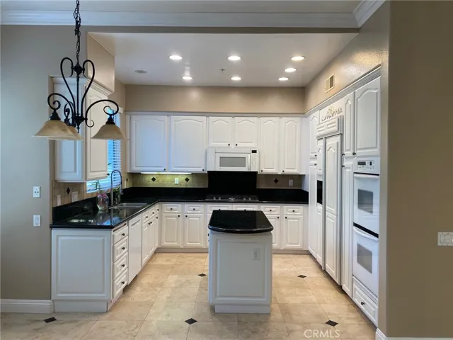 357 S San Vicente Lane, Anaheim Hills, California 92807