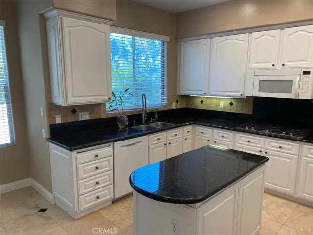 357 S San Vicente Lane, Anaheim Hills, California 92807