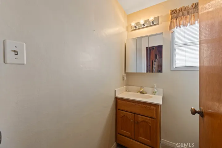 4459 Canehill Avenue, Lakewood, California 90713