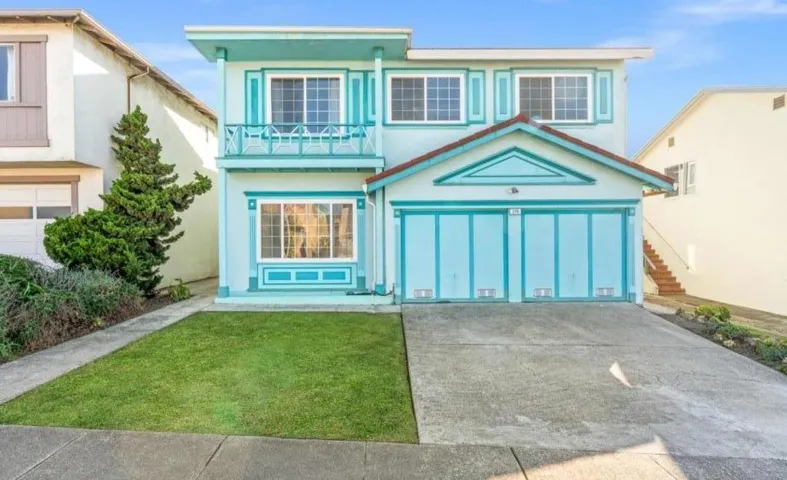 370 Coral Ridge Drive, Pacifica, California 94044