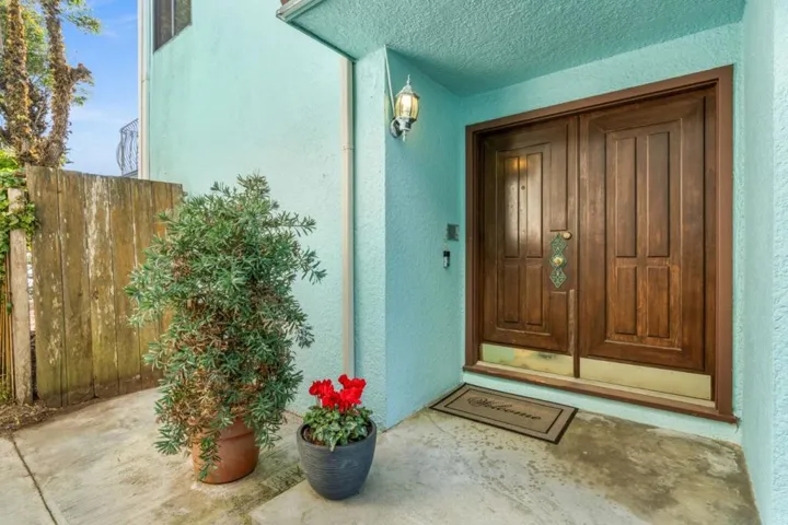 370 Coral Ridge Drive, Pacifica, California 94044