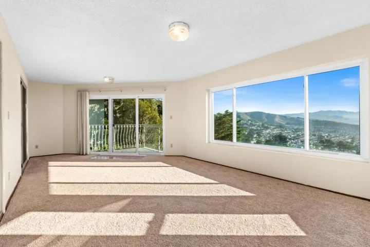 370 Coral Ridge Drive, Pacifica, California 94044