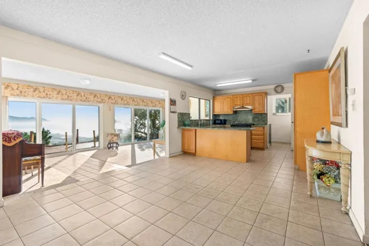 370 Coral Ridge Drive, Pacifica, California 94044