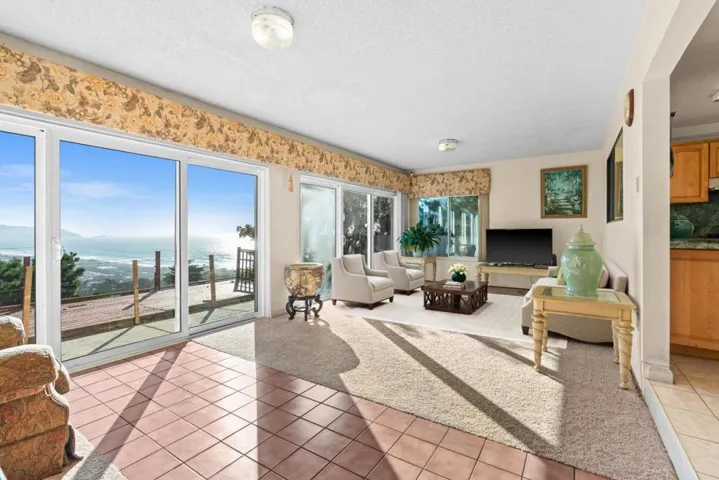 370 Coral Ridge Drive, Pacifica, California 94044