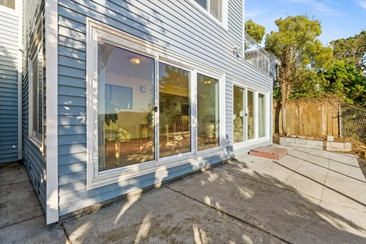 370 Coral Ridge Drive, Pacifica, California 94044