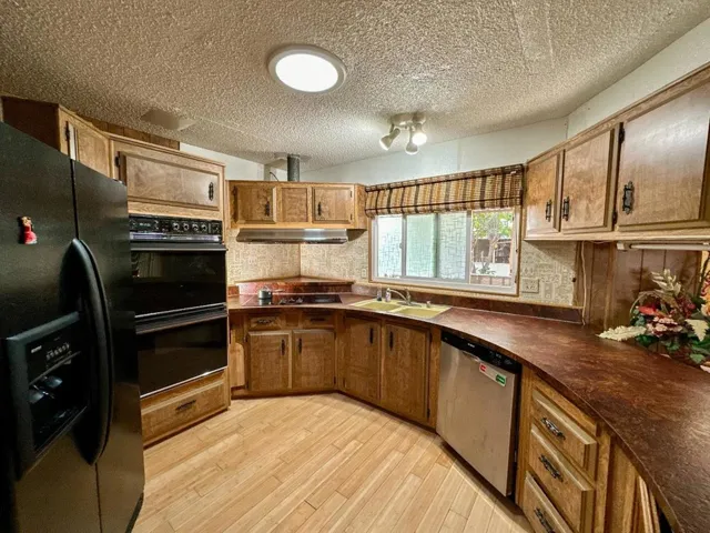 1220 Vienna Drive, Sunnyvale, California 94089