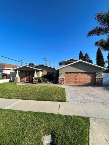 10232 Pua Drive, Huntington Beach, California 92646