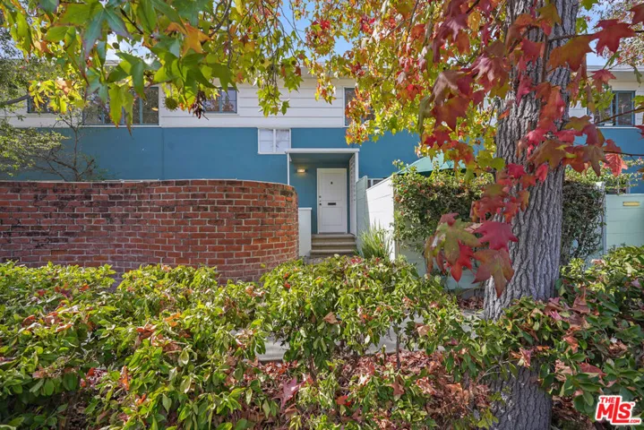 5296 1/2 Village, Los Angeles, California 90016