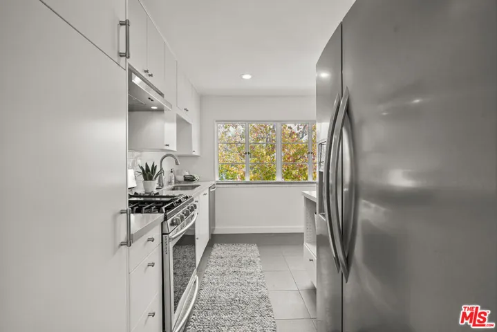 5296 1/2 Village, Los Angeles, California 90016