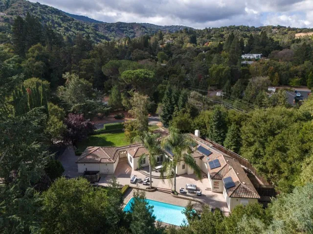 12264 Tepa Way, Los Altos Hills, California 94022
