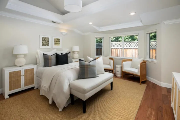 12264 Tepa Way, Los Altos Hills, California 94022