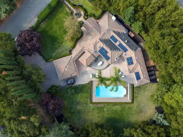 12264 Tepa Way, Los Altos Hills, California 94022