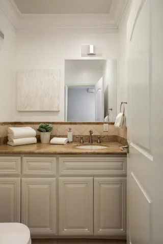 12264 Tepa Way, Los Altos Hills, California 94022
