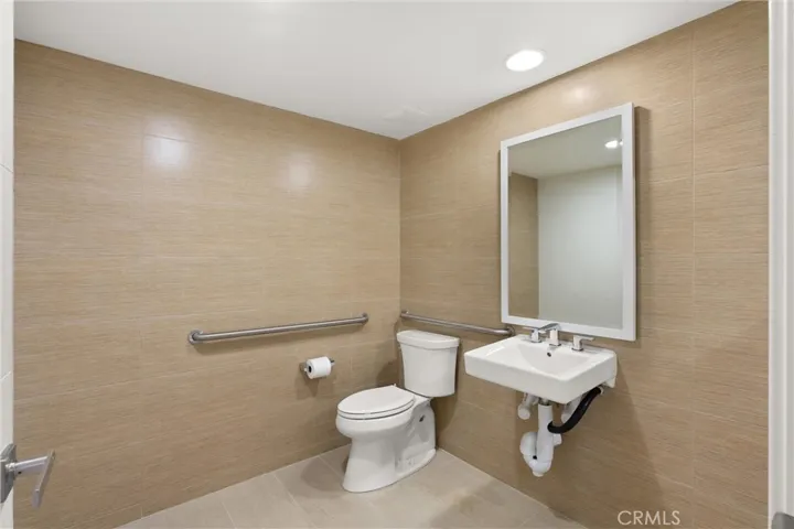 Ground floor bathroom