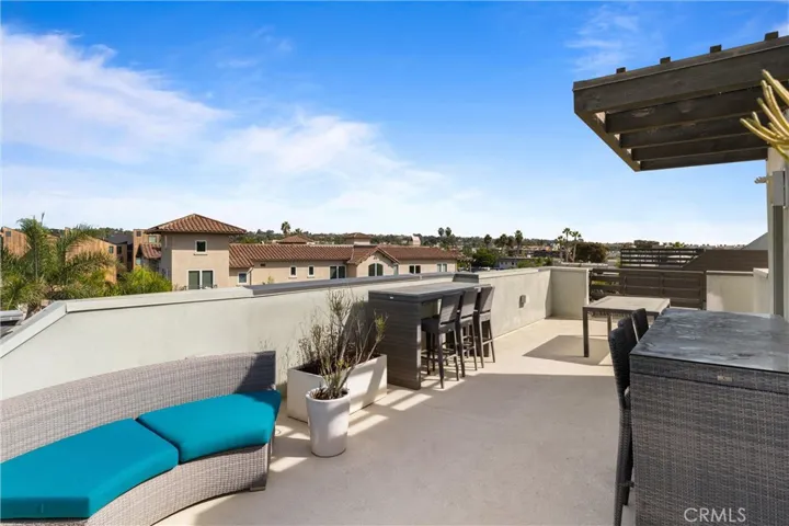 Private rooftop patio