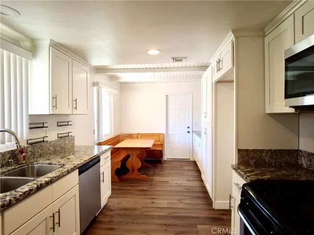 34254 Rosemont Drive, Yucaipa, California 92399