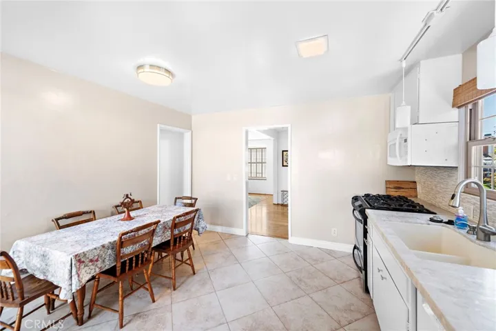 Dining Room & Kitchen