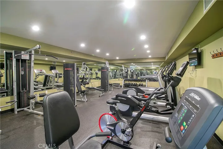 Perfect sized gym with sauna
