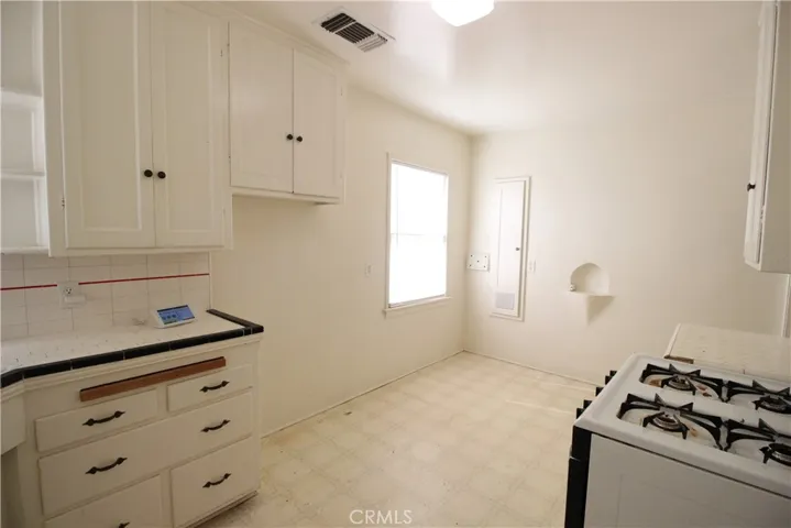 1602 Hurrle Street, Bakersfield, California 93308