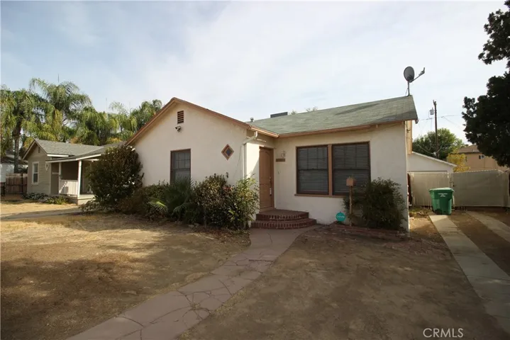 1602 Hurrle Street, Bakersfield, California 93308