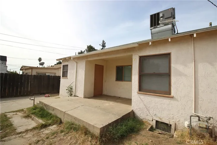 1602 Hurrle Street, Bakersfield, California 93308