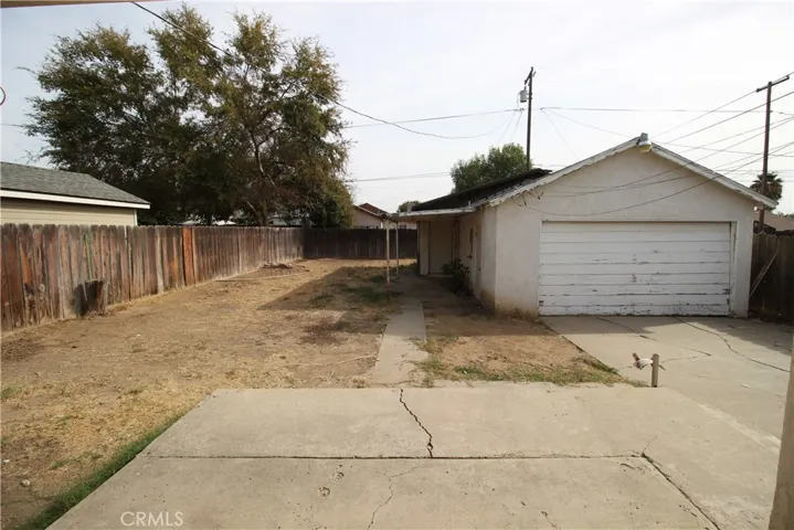 1602 Hurrle Street, Bakersfield, California 93308