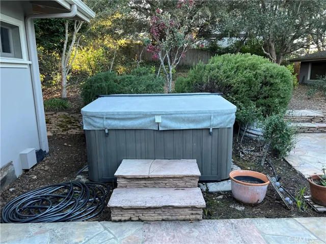 2279 Pineridge Drive, Cambria, California 93428