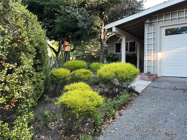 2279 Pineridge Drive, Cambria, California 93428