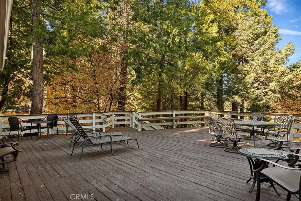 226 Holiday Drive, Lake Arrowhead, California 92352 home-pic-7