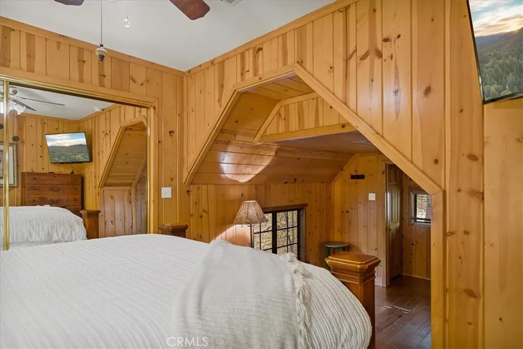 226 Holiday Drive, Lake Arrowhead, California 92352 home-pic-29