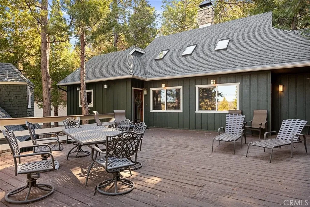 226 Holiday Drive, Lake Arrowhead, California 92352 home-pic-1