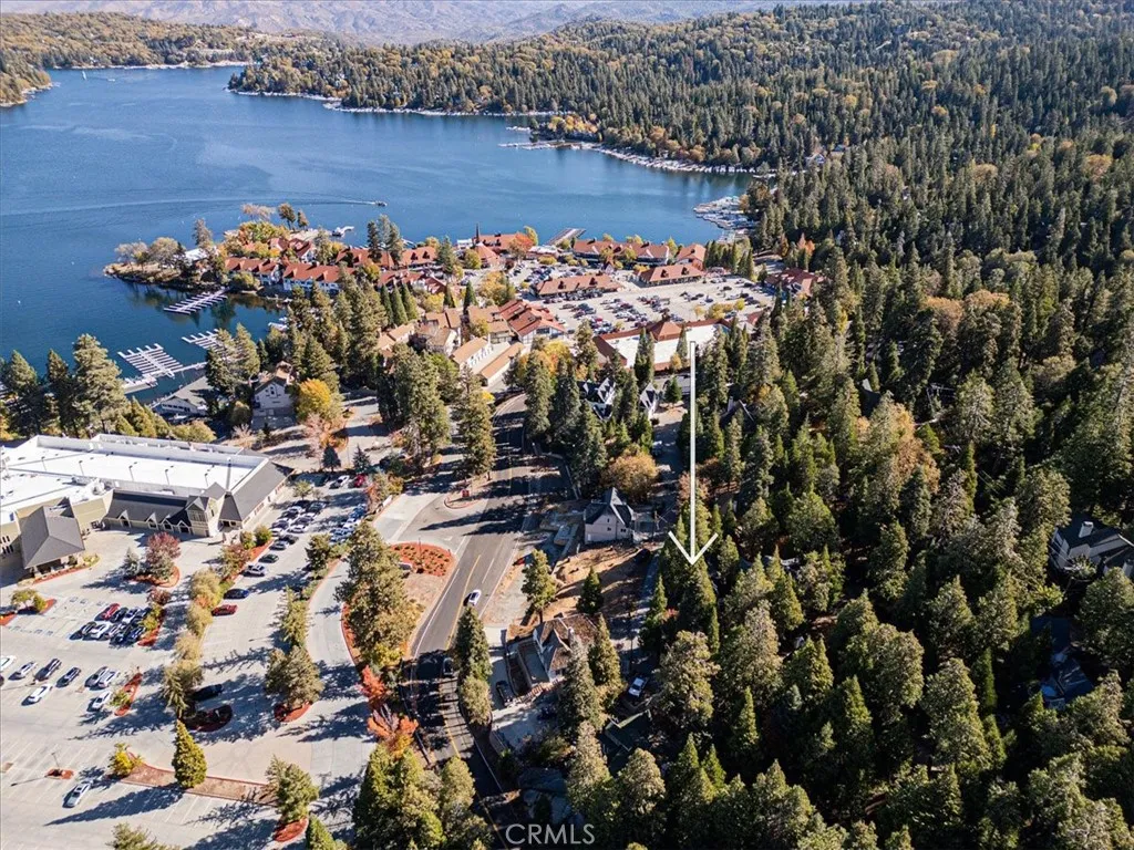 226 Holiday Drive, Lake Arrowhead, California 92352 home-pic-5