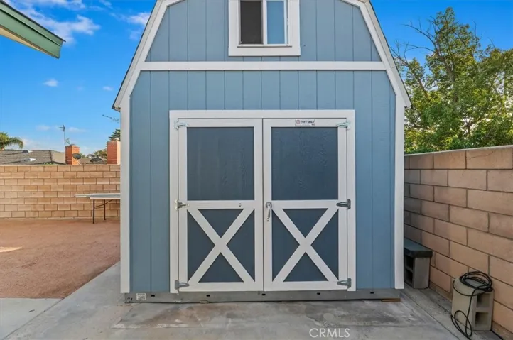 1381 W Alru Street, Bloomington, California 92316