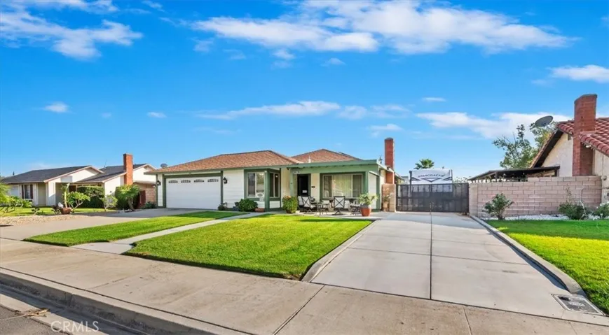 1381 W Alru Street, Bloomington, California 92316