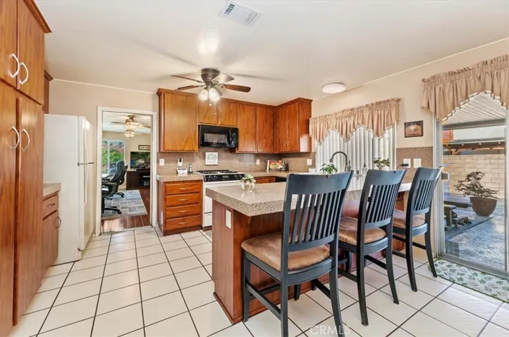 1381 W Alru Street, Bloomington, California 92316
