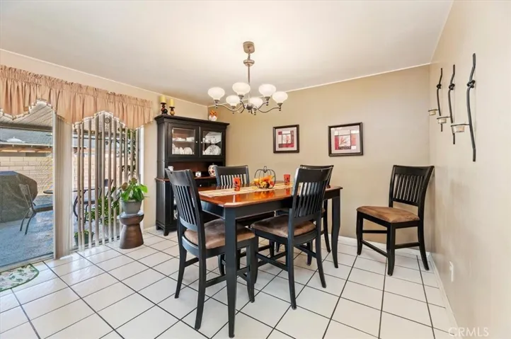 1381 W Alru Street, Bloomington, California 92316