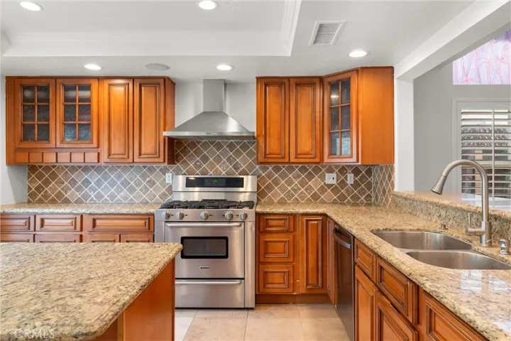 3371 Amy Drive, Corona, California 92882