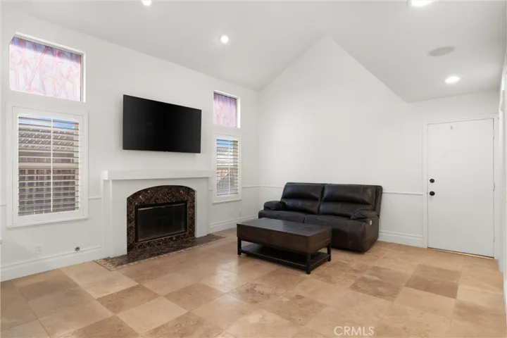 3371 Amy Drive, Corona, California 92882