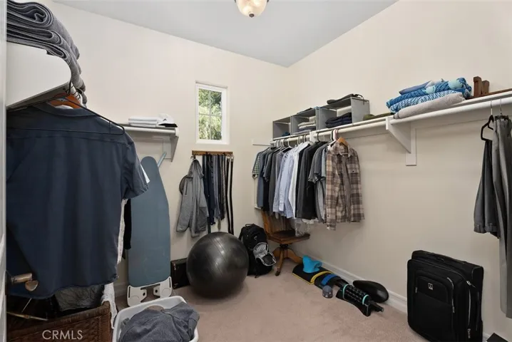 walk in closet