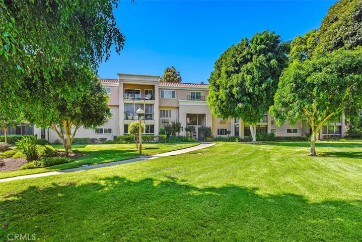 5499 Paseo Del Lago West 1g, Laguna Woods, California 92637