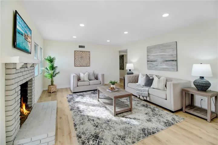 320 E Reed Street, Covina, California 91723