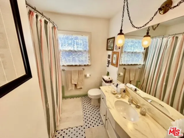 9317 Kincardine Avenue, Los Angeles, California 90034