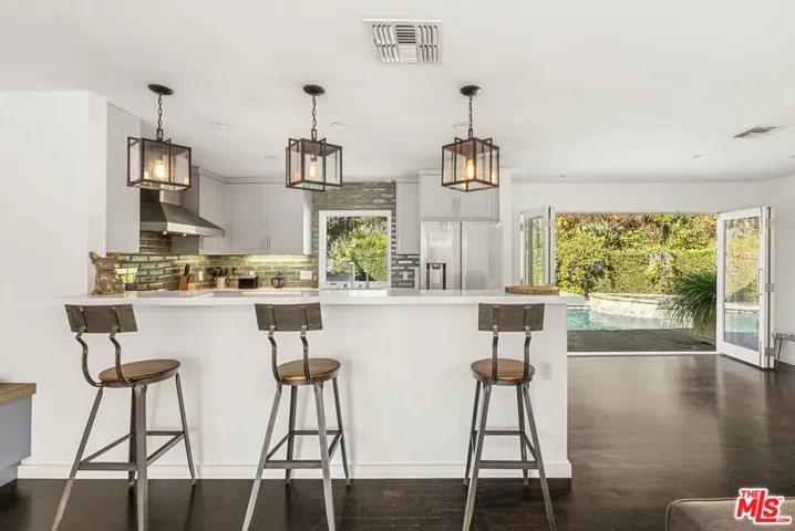 1523 1/2 N Doheny Drive, Los Angeles, California 90069
