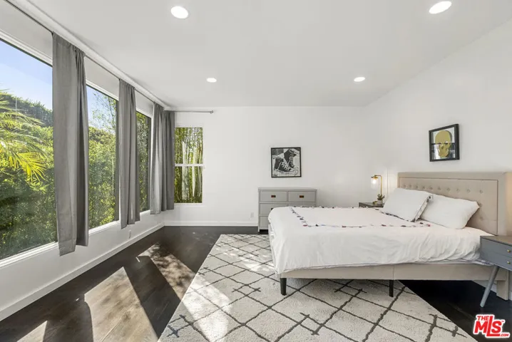 1523 1/2 N Doheny Drive, Los Angeles, California 90069