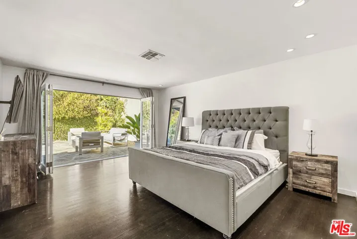 1523 1/2 N Doheny Drive, Los Angeles, California 90069